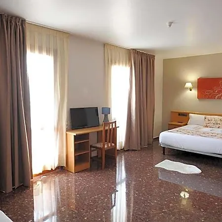 Maria Rosa 4*
